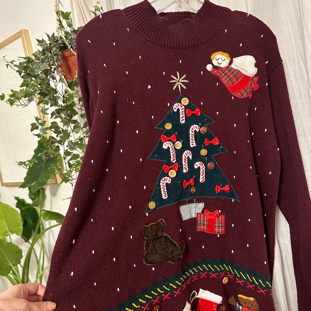 ⭐️Vintage Hand Embroidered Christmas Mock Turtleneck Sweater